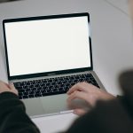 Регистрация и начало работы с Suno AI на iPhone