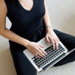 Использование Suno AI на компьютере и телефоне