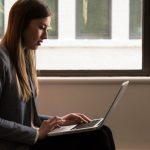Suno AI: генерация музыкальных обложек с помощью ИИ для музыкантов на русском языке